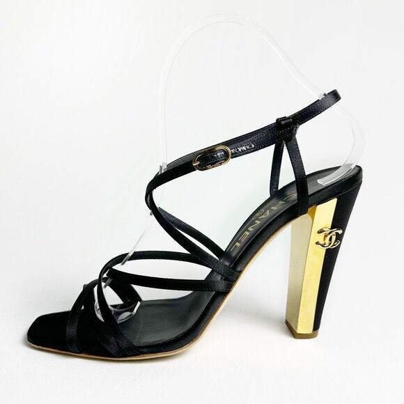 CHANEL Black Gold Heels Size 39 US 8.5 Interlocking CC Logo Slingback Sandal - Picture 1 of 13